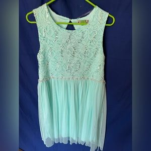Speechless plus girls dress with light aqua lace on top. Worn once.